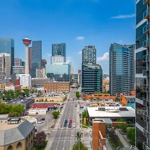 City Centre Retreat - 1br With Desk Apartment Calgary
